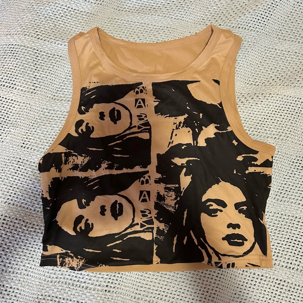 Graphic tank